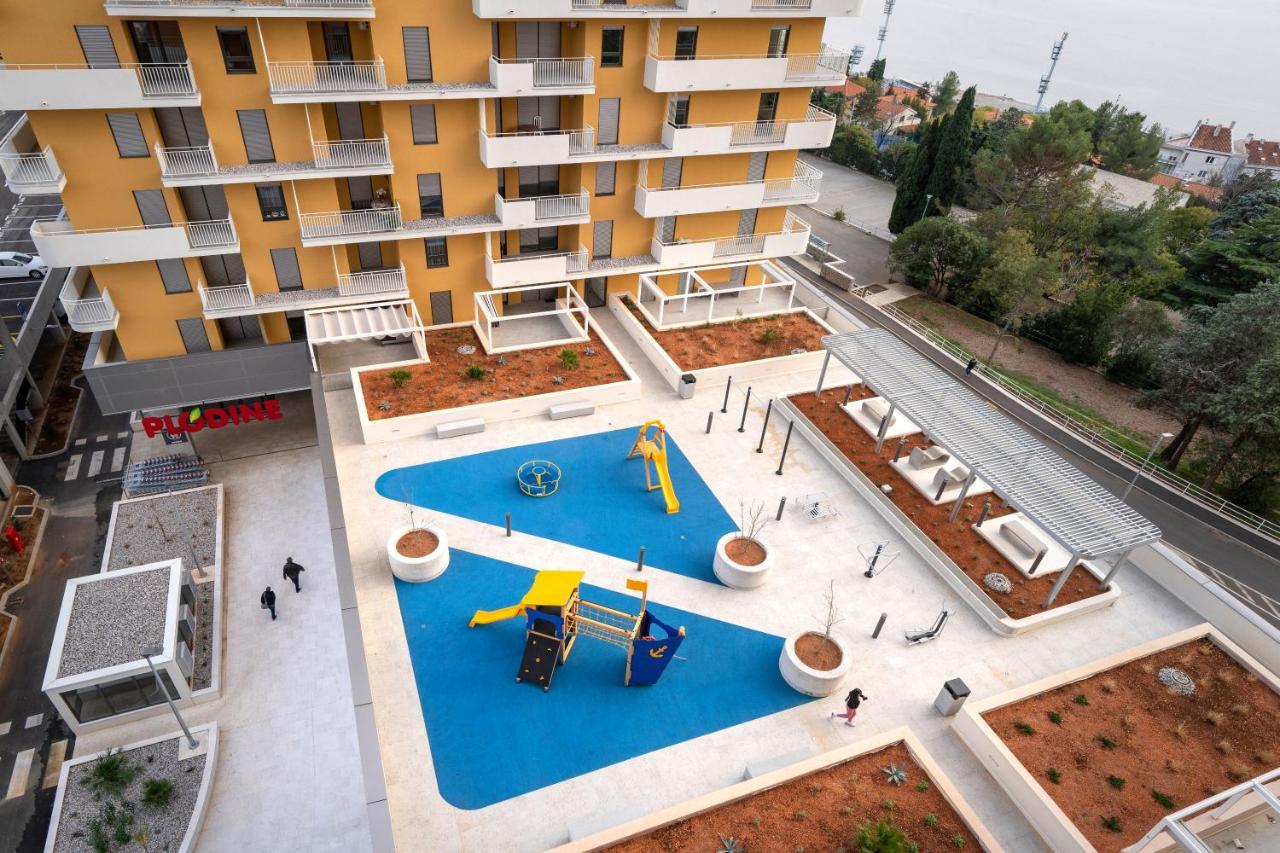 Mannequin: Sea View, Private Parking In The Garage Apartment Rijeka Ngoại thất bức ảnh